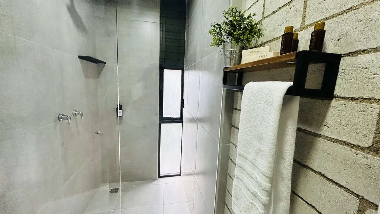 Detalle de baño en Manila